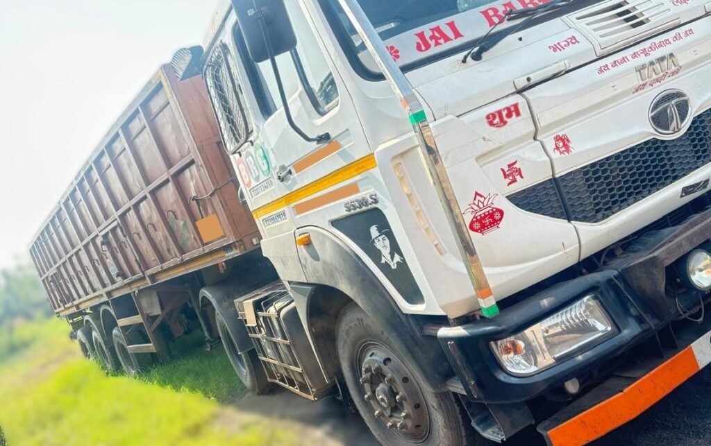 Tata Signa 5530 Box Trailer